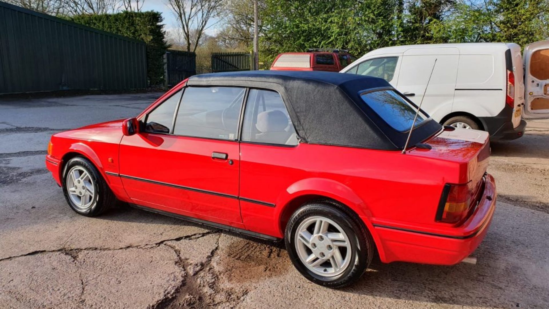 FORD ESCORT